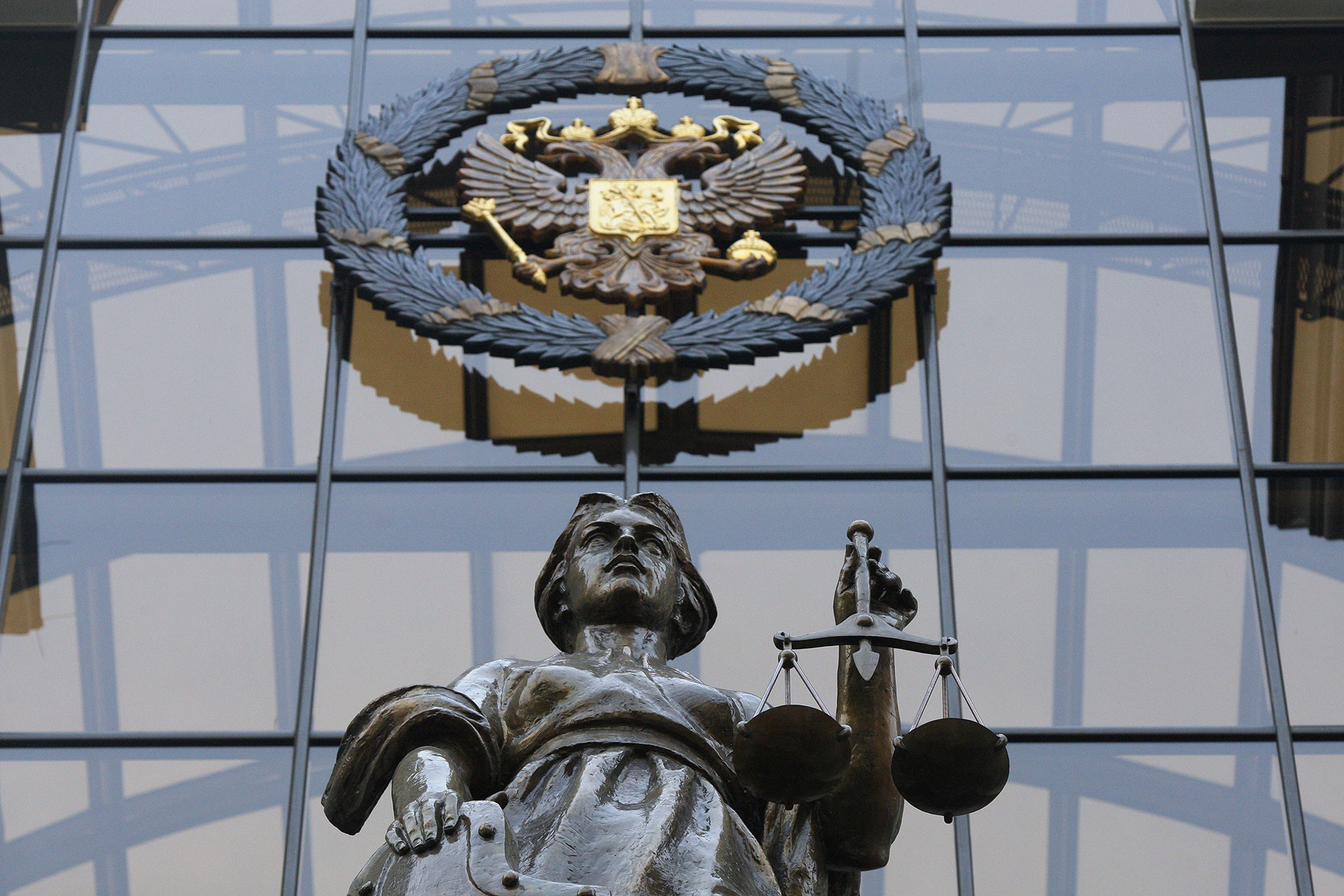 Верховный Суд отказал подрядчику, члену дальневосточной СРО в оплате дополнительных работ по контракту, только из-за того, что они оказались ненадлежаще согласованными